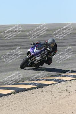 media/Oct-13-2025-Moto Forza (Mon) [[a66d839500]]/4-C Group/Session 2 (Bowl)/